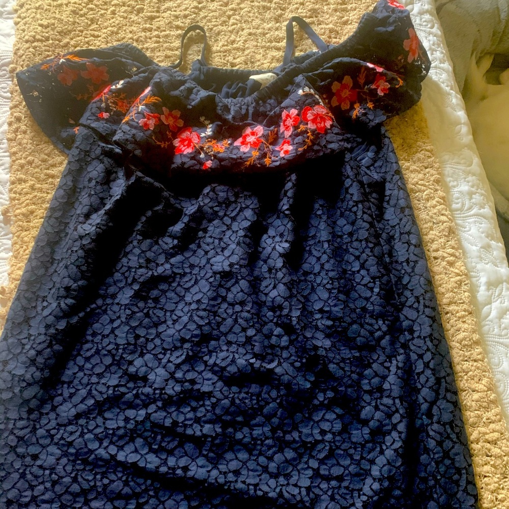 Navy lace dress for weddings, graduations!